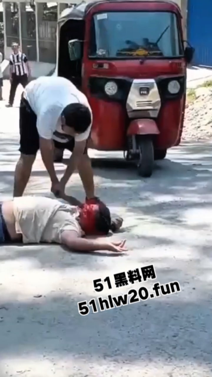 哥伦比亚街头砍人事件现场图片4