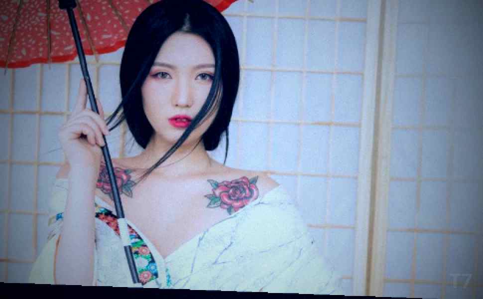 福利姬樱井宁宁：童颜巨乳被指反差极大，私拍大尺度照片引热议