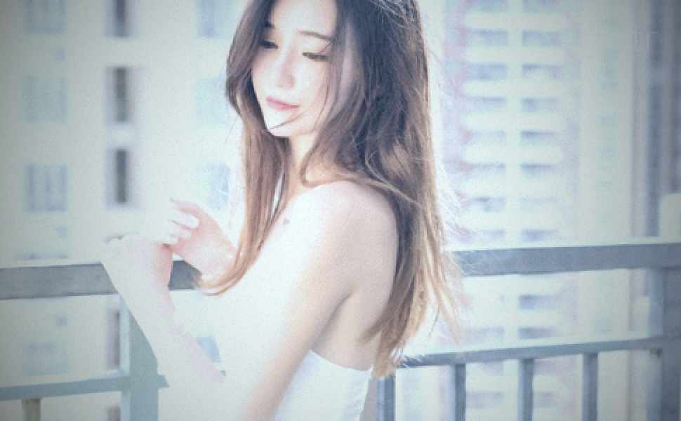 反差婊天花板！抖音沪上如烟私拍潮吹视频引爆网络，御姐人妻私下竟如此狂野