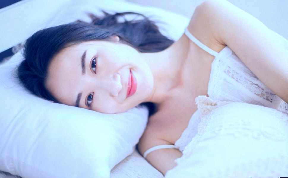 深度分析：抖音邻家少妇走光合集现象再度升温，温柔人设成擦边新卖点